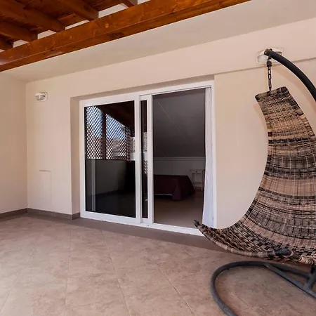House In Playa De Los Cristianos! Arona (Tenerife)